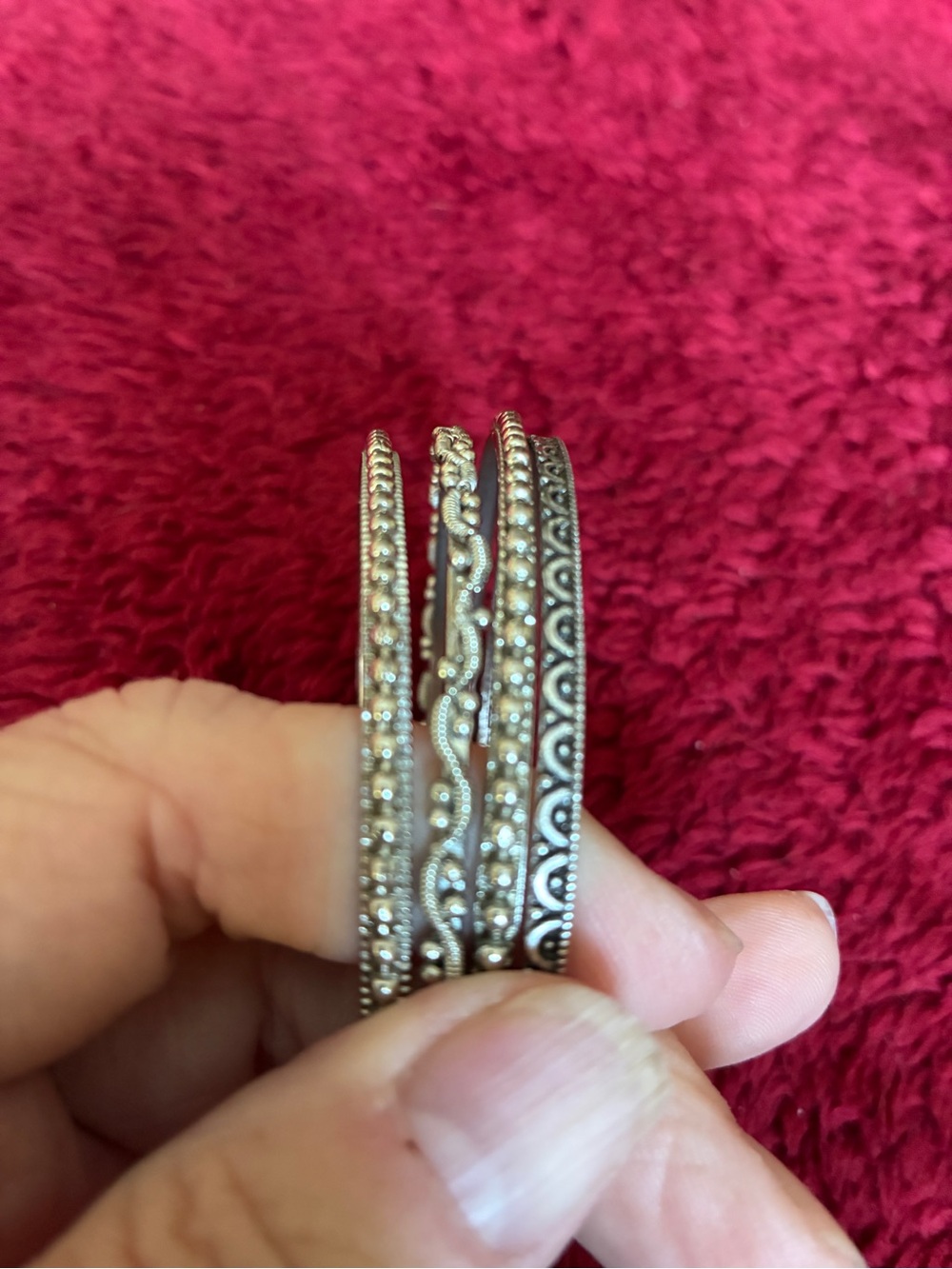 Set of 4 silvertone bangles